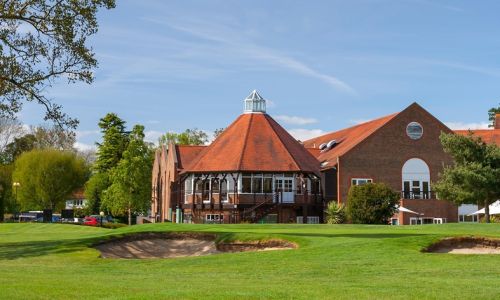 Two fourballs and over night stay at your choice of golf club