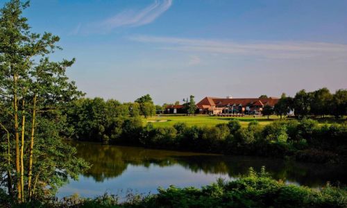 2 Fourballs and overnight stay at your choice of golf courses