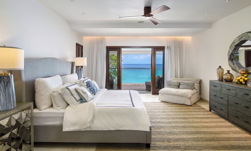 7-Night Barbados Luxury Beach Front Apartment – 6 People