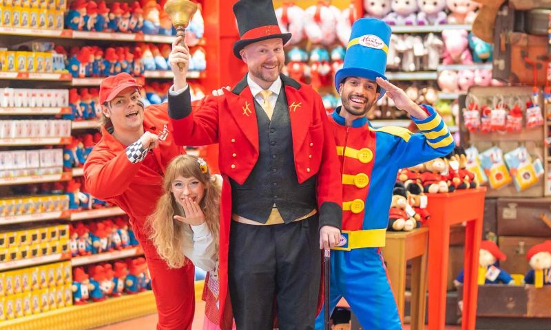 Hamleys VIP tour and personal shopper experience with refreshments for family of 4 with £200 Spending Money