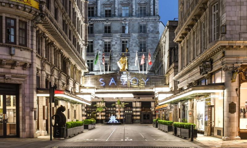 London West End Show & Lunch for 2 At Gordon Ramsay’s  Savoy Grill For Two