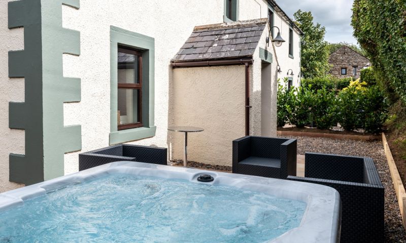 3 or 4 night break at one of Monkhouse Hill's idyllic 5 Star Gold Lake District cottages for 4 people