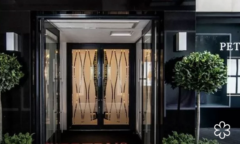 Michelin Starred Lunch for 2 at Gordon Ramsay’s Petrus