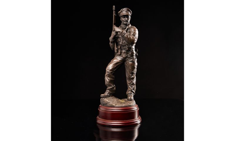 Paddy Mayne Statue