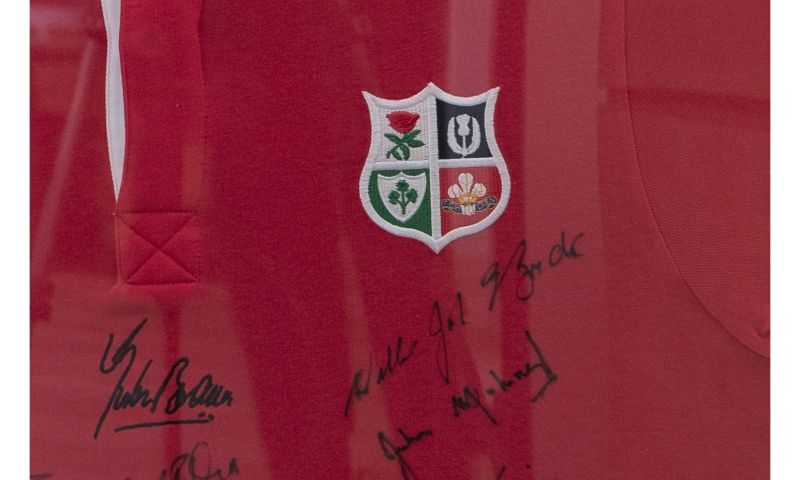 Framed 1974 British Lions Jersey Signed by the Entire Squad (The Invincibles)