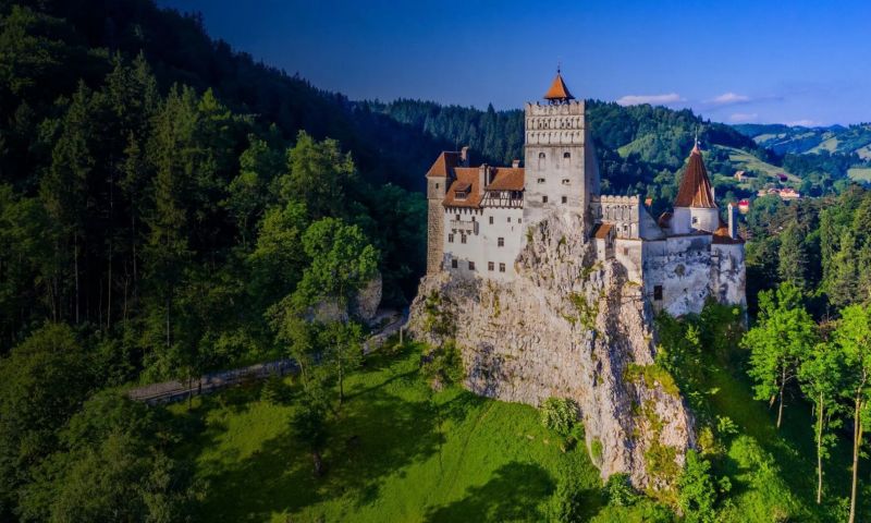 Bucket List Bear Watching Escape To The Carpathians, Romania Plus Dracula’s Castle, Transylvania & Lots More