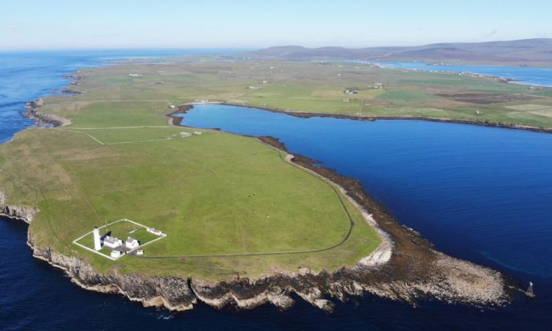 Exclusive 3-Night Stay at Cantick Lighthouse – 4-Star Self-Catering Cottage in Hoy, Orkney