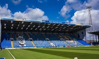 6 x Hospitality Tickets in the Partners Lounge – A premium matchday experience at Portsmouth FC, including: