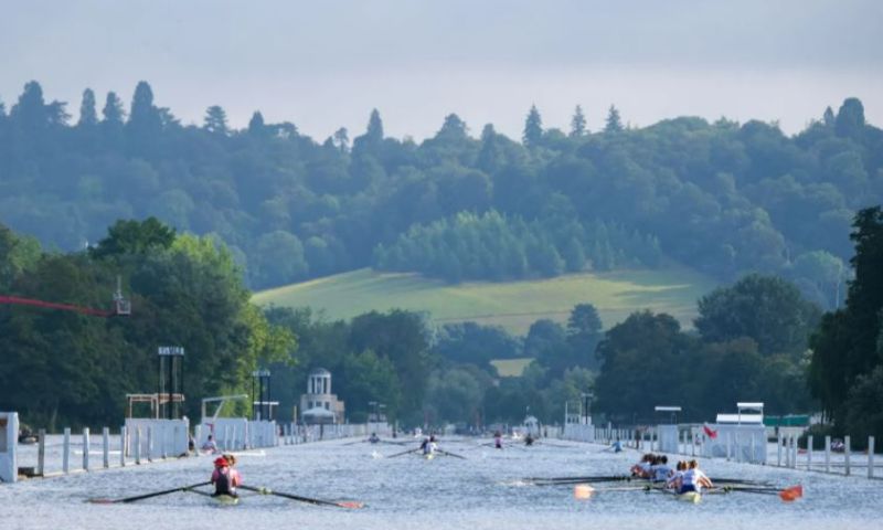 Lot 14 - Henley Experience with Olympic gold Medallist Mark Hunter MBE for Four