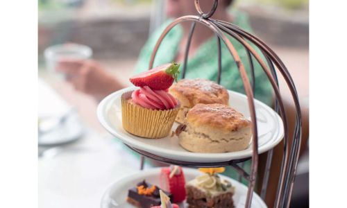 Caffe Italia - Afternoon tea with Prosecco for 4 Caffe Italia