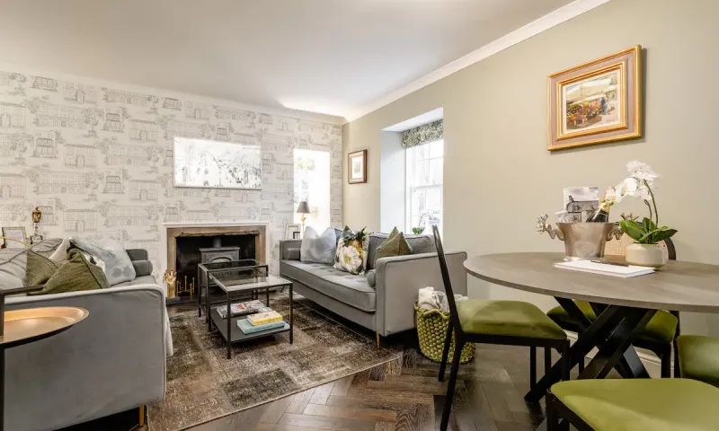 Two night Edinburgh apartment stay for two guests