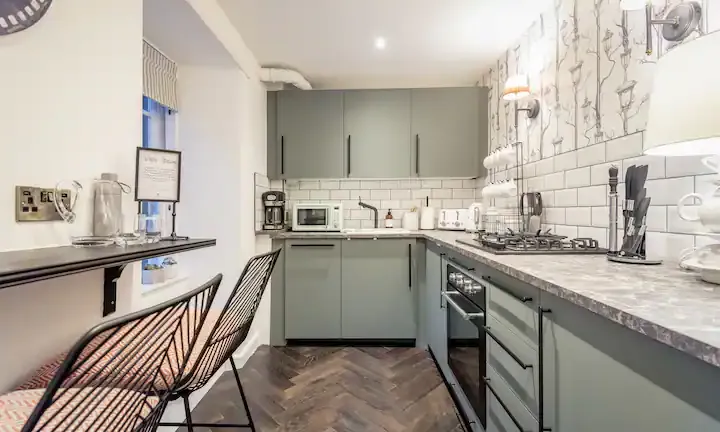 Two night Edinburgh apartment stay for two guests