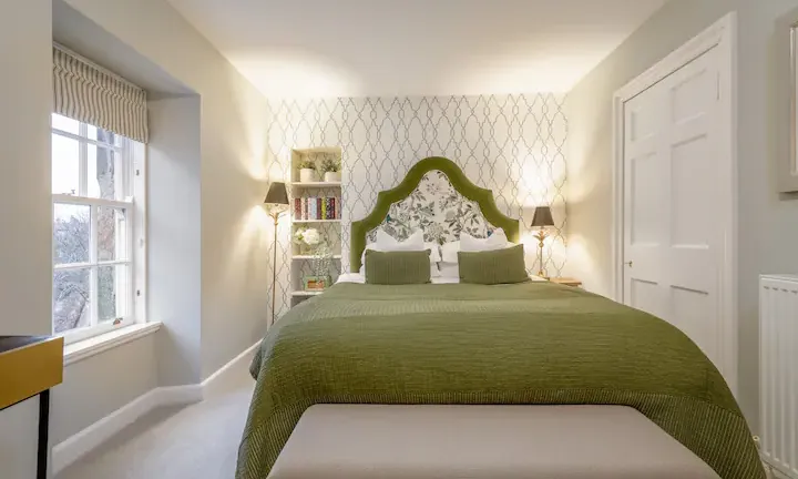 Two night Edinburgh apartment stay for two guests