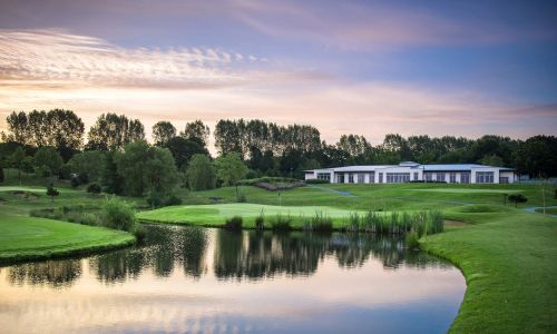 Fourball at The Shire, London