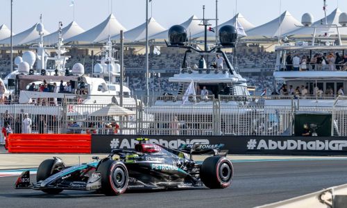 Abu Dhabi F1 2025 - VIP Superyacht Race Day Hospitality For 2 People - Sunday, 7 December 2025