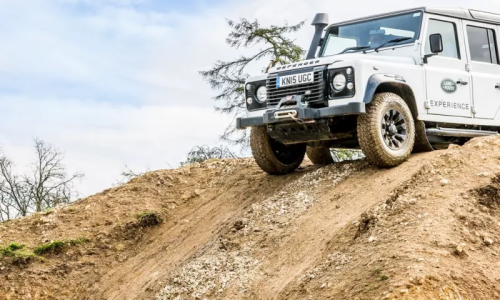 LAND ROVER OFF-ROAD EXPERIENCE