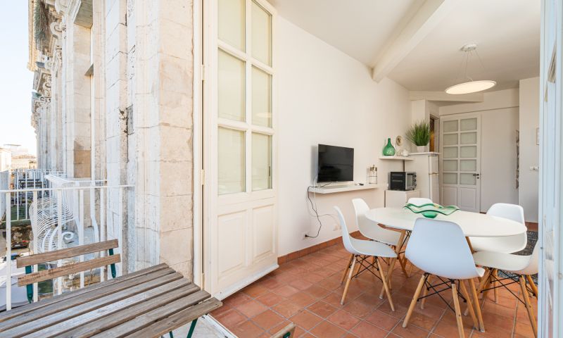 EXPLORE SUNNY SICILY FOR 4 NIGHTS FOR 4 PEOPLE