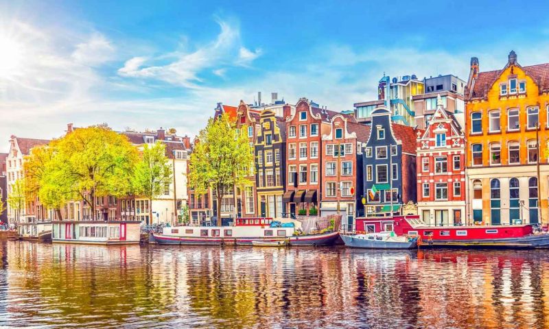 CITY BREAK TO BIKE IN AMSTERDAM FOR 3 NIGHTS FOR 2 PEOPLE