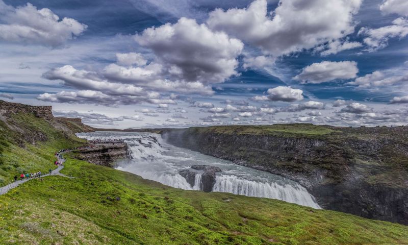 3 NIGHTS IN REYKJAVIK, ICELAND FOR 2 PEOPLE