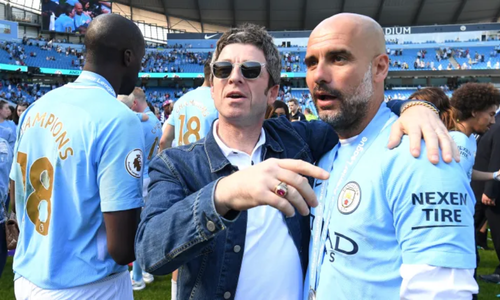 Noel Gallagher Signed Manchester City Shirt – Framed Collector’s Edition