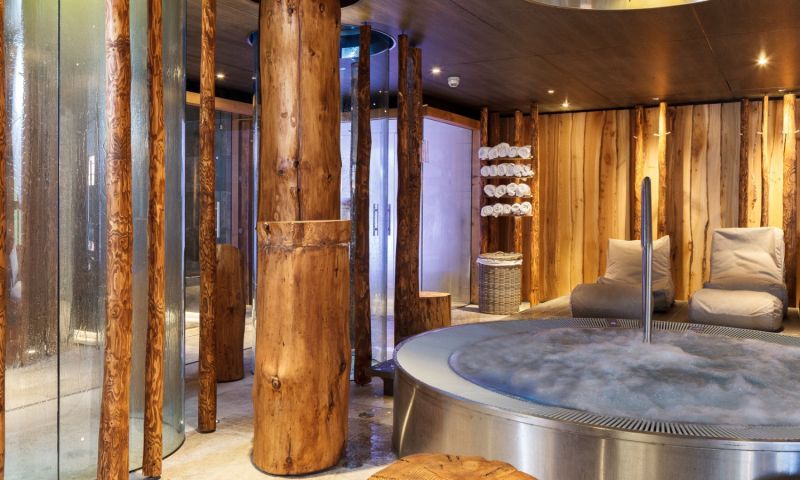 2 night luxury stay at your choice of Champneys Resort & Spas with £350 to spend