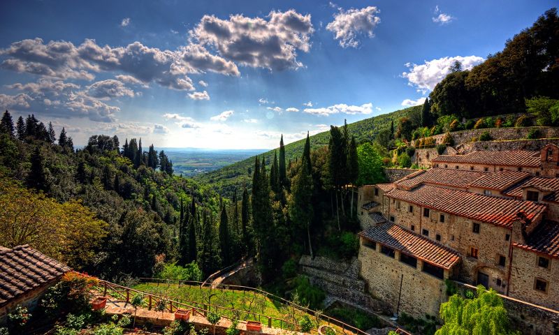 A 3 or 4 night Tuscan getaway for 4 people