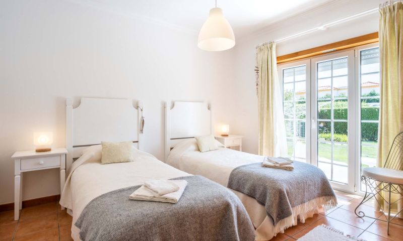 7-night stay in private villa in Praia D’el Rey, Portugal, upto 8 people