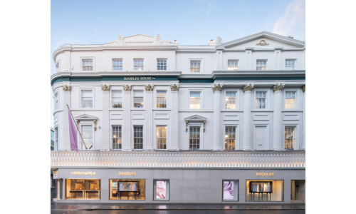 sparkling lunch or dinner for 10 at Boodles House, Liverpool, with £1000 towards a piece of jewellery