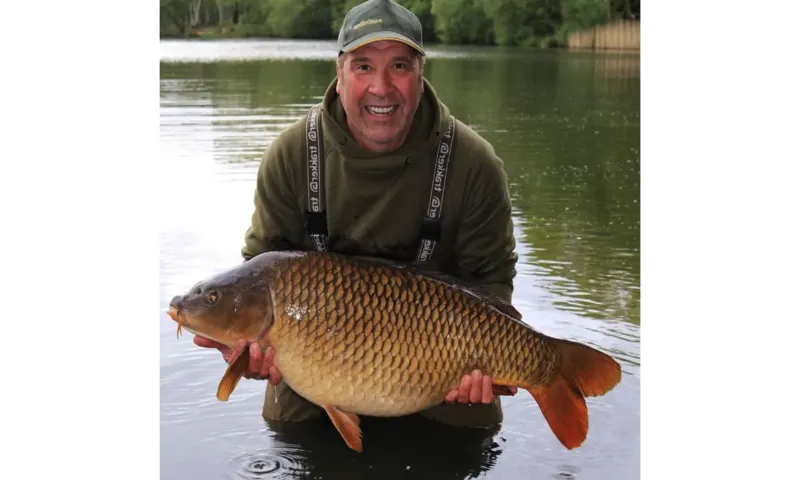 Fishing with David Seaman MBE for up two people at Linear fishing lakes