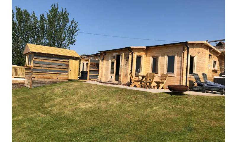 2 Night Stay at Pancake Retreat in Sutton Valence, Maidstone Kent and 4 Ball at Charhills Golf Club
