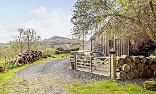 A winter break at Plumtree Cottage in Jedburgh, Scotland