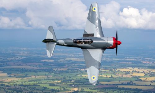 Flight in a 1940's Soviet Yak 3