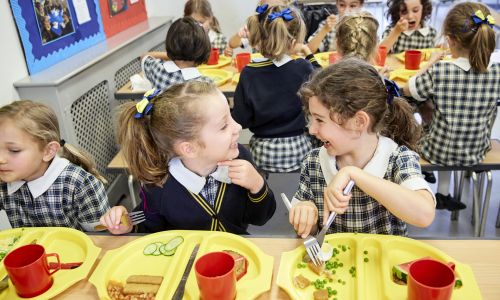 Lunch with your daughter in the Junior School