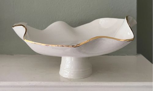 PORCELAIN PEDESTAL BOWL BY JOANNA LING