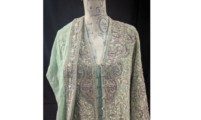 Gown worn by Dame Judi Dench to the 2006 Oscars