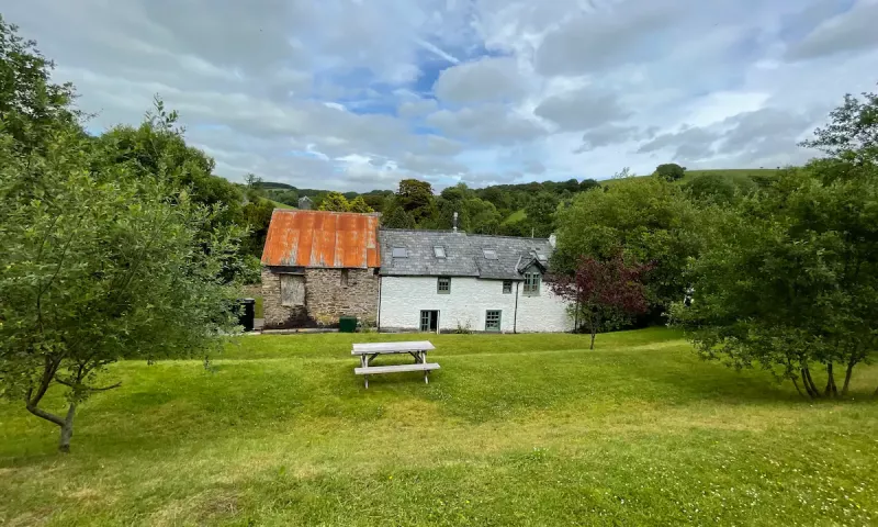 3 nights - Welsh Cottage - sleeps 6
