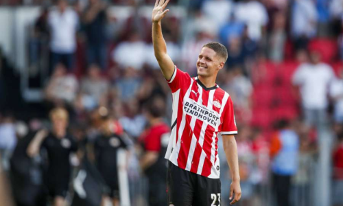 Voetbalclinic in het KRAS Stadion met topvoetballers