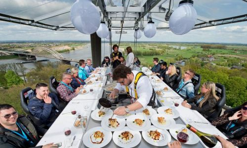 Dinner in the Sky