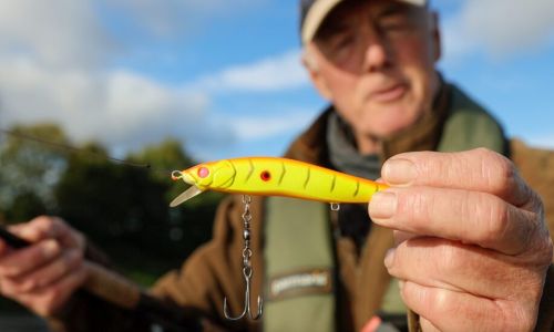 Scottish Salmon Fishing with picnic lunch and 1-night stay for 4 people at The Lodge at Perth Racecourse