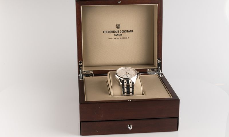 Mens Frederique Constant horological smartwatch bluetooth hybrid watch