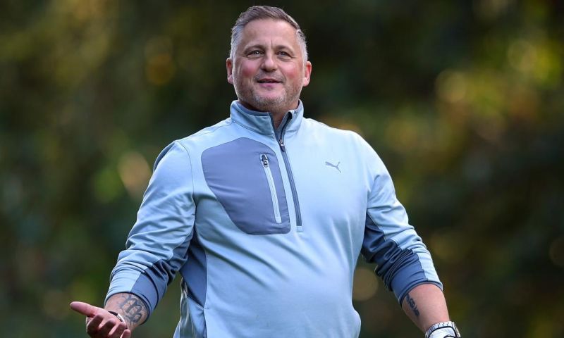 Two-Ball at Wentworth with Darren Gough and LTSB CEO Rob Burton PLUS Lunch with Darren and Rob, before or after the game