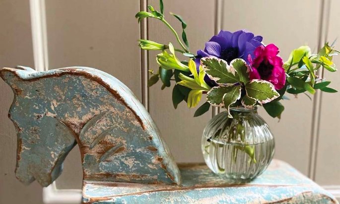 Send a bit of Love with a Fresh Floral Posy from Ivy & Bud