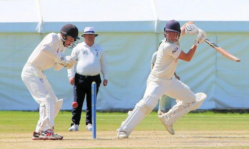 2x 1hr 1-2-1 cricket coaching sessions with Will Naish
