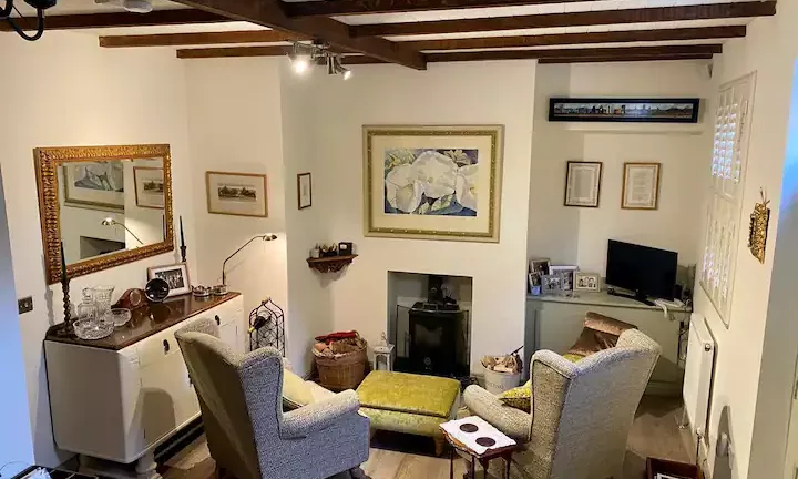 A 3 night weekend stay in a cosy cottage in Knaresborough (Sleeps 4)
