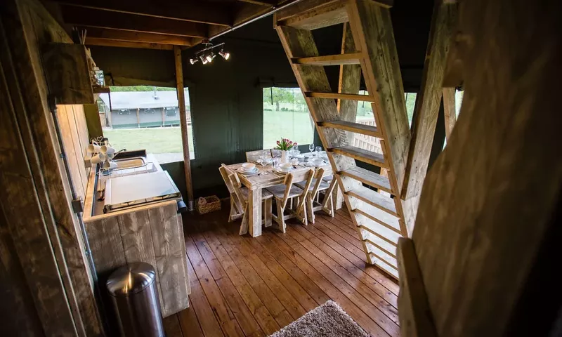 2 NIGHTS MID-WEEK GLAMPING FOR 4 IN A SAFARI TENT, NORTH WALES