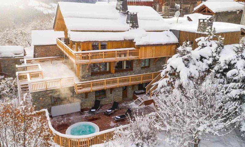 A 3 night break for two all inclusive at Chalet Iona with Simon Shaw MBE