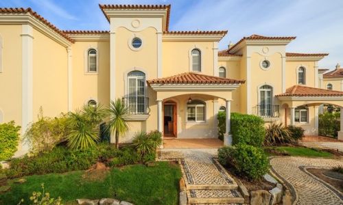 Week Stay In A Stunning Villa in Quinta Do Lago, Portugal for 6 People