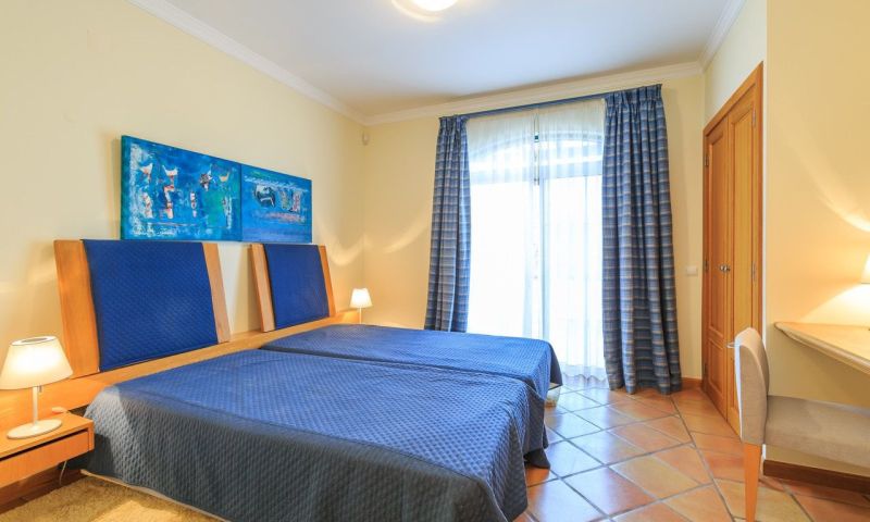 Week Stay In A Stunning Villa in Quinta Do Lago, Portugal for 6 People