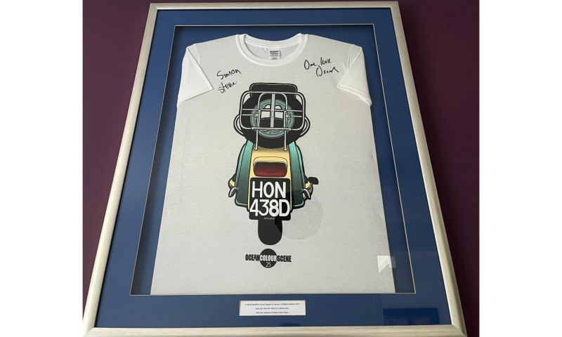 Ocean Colour Scene T-Shirt signed by band members