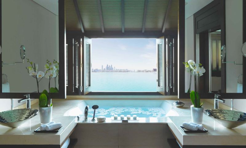 4 NIGHTS AT THE LUXURIOUS ANANTARA DUBAI IN AN OVER-WATER VILLA